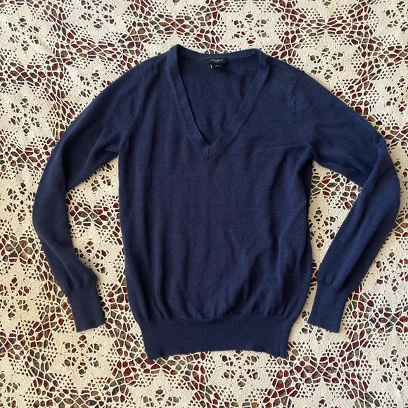 Ann Taylor Deep Blue V-Neck Sweater - Picture 2 of 5